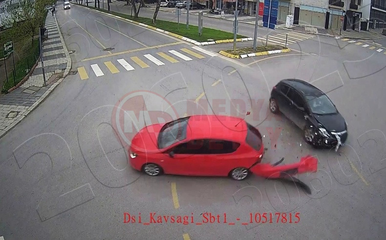 Sakaryadaki Trafik Kazalari Kamerada (4)