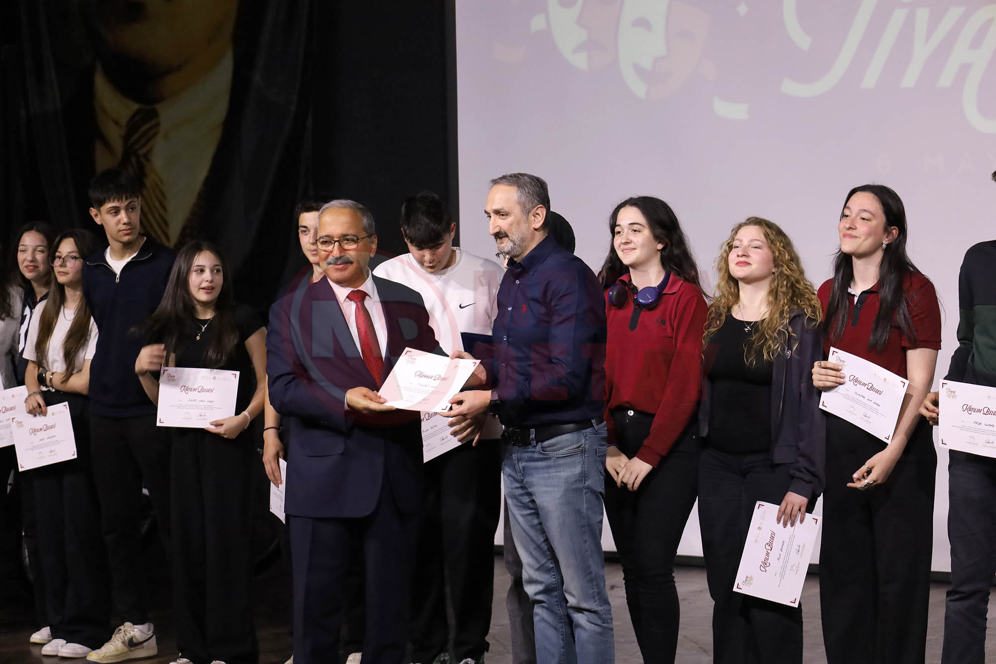 Ti̇yatro (1)-1