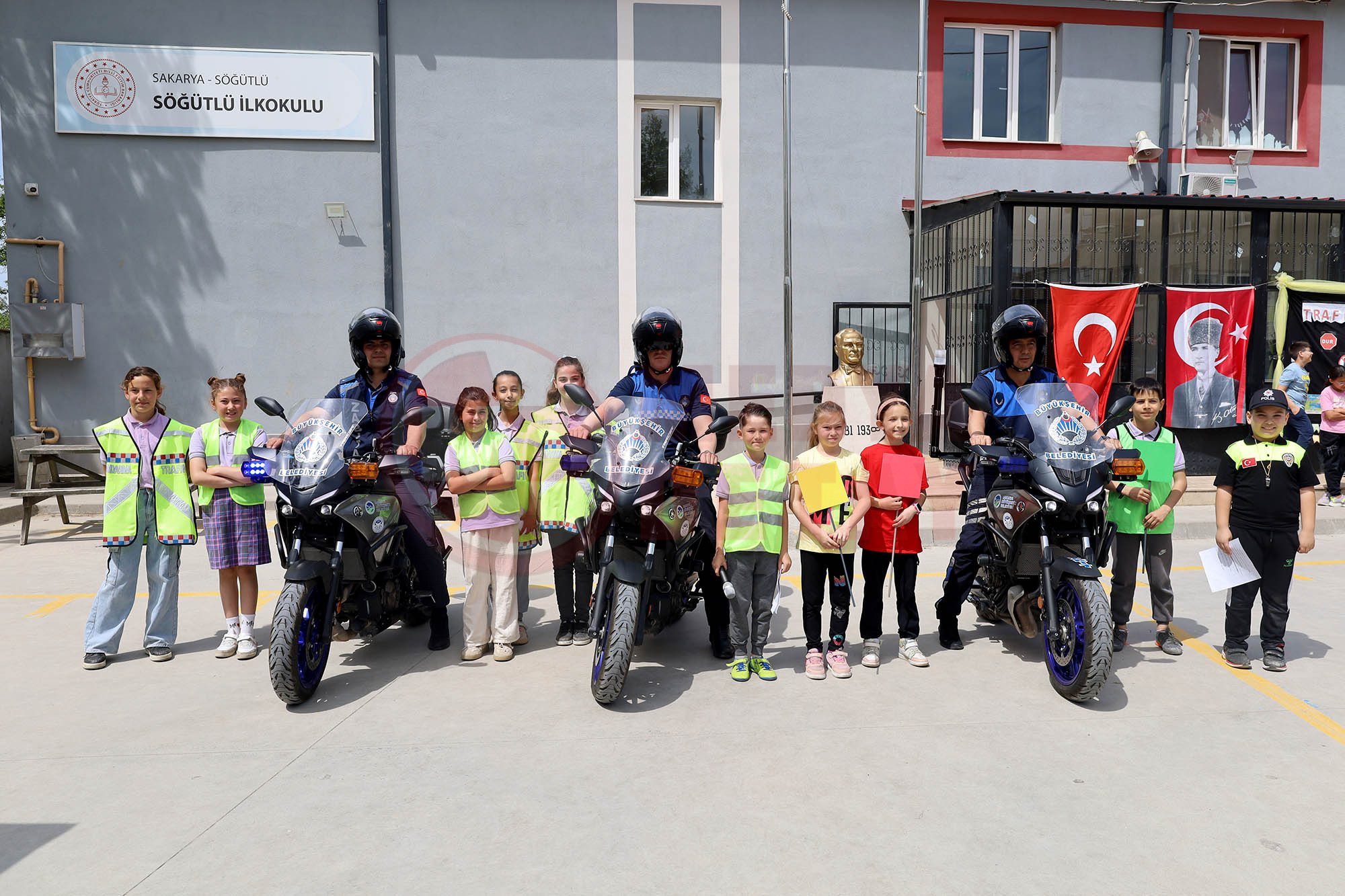 Trafi̇k (8)-1