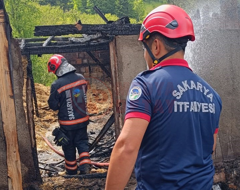 Ahir Ve Samanlikta Yangin1