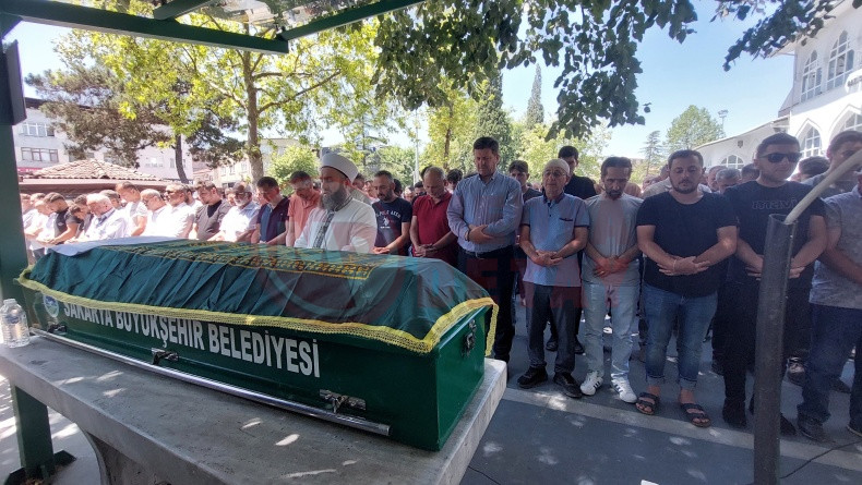 Alkollu Suruu Hayattan Koparmisti Son Yolculuguna Ugurlandi (2)