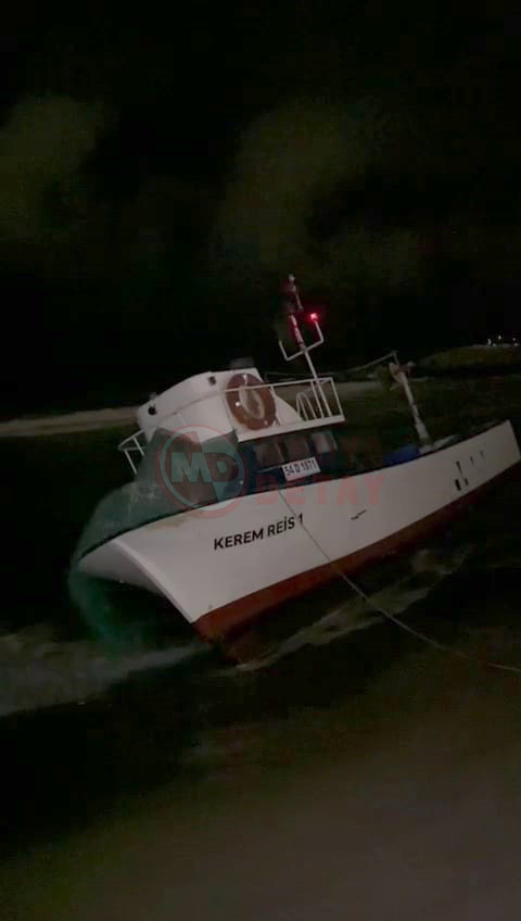 Balikci Teknesi Karaya Oturdu4