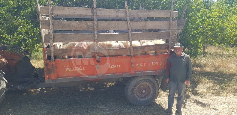 Buyuk Tarakli Yangini Devam Ediyor Koyler Bosaltiliyor (1)