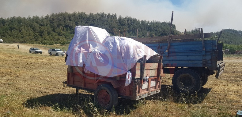 Buyuk Tarakli Yangini Devam Ediyor Koyler Bosaltiliyor (2)