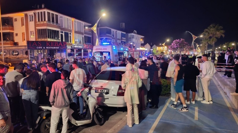 Cop Atmaya Giderken Otomobil Carpti (2)
