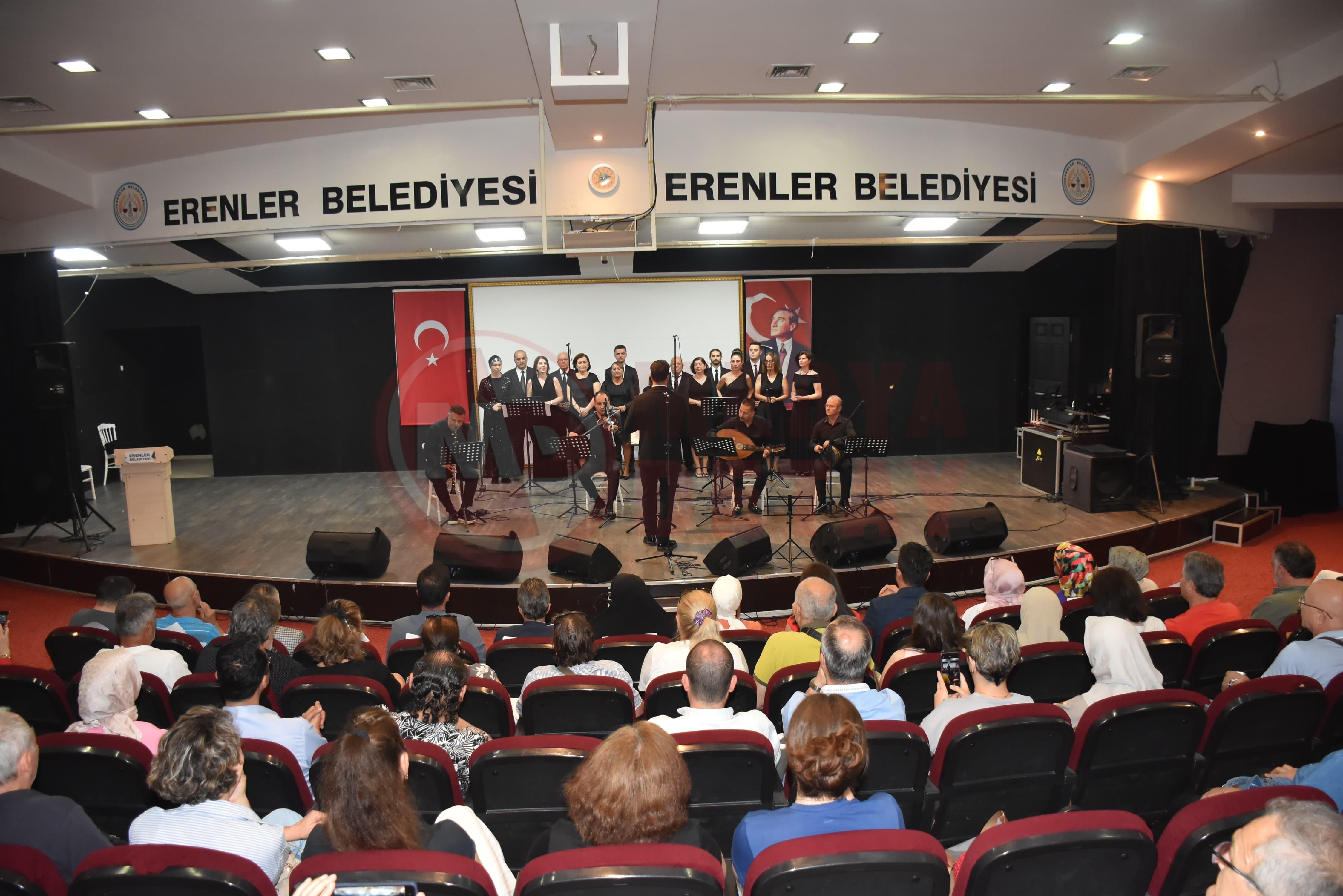 Erenler’de 1. Türk Müzi̇ği̇ Festi̇vali̇ Coşku İçeri̇si̇nde Gerçekleşti̇ (2)