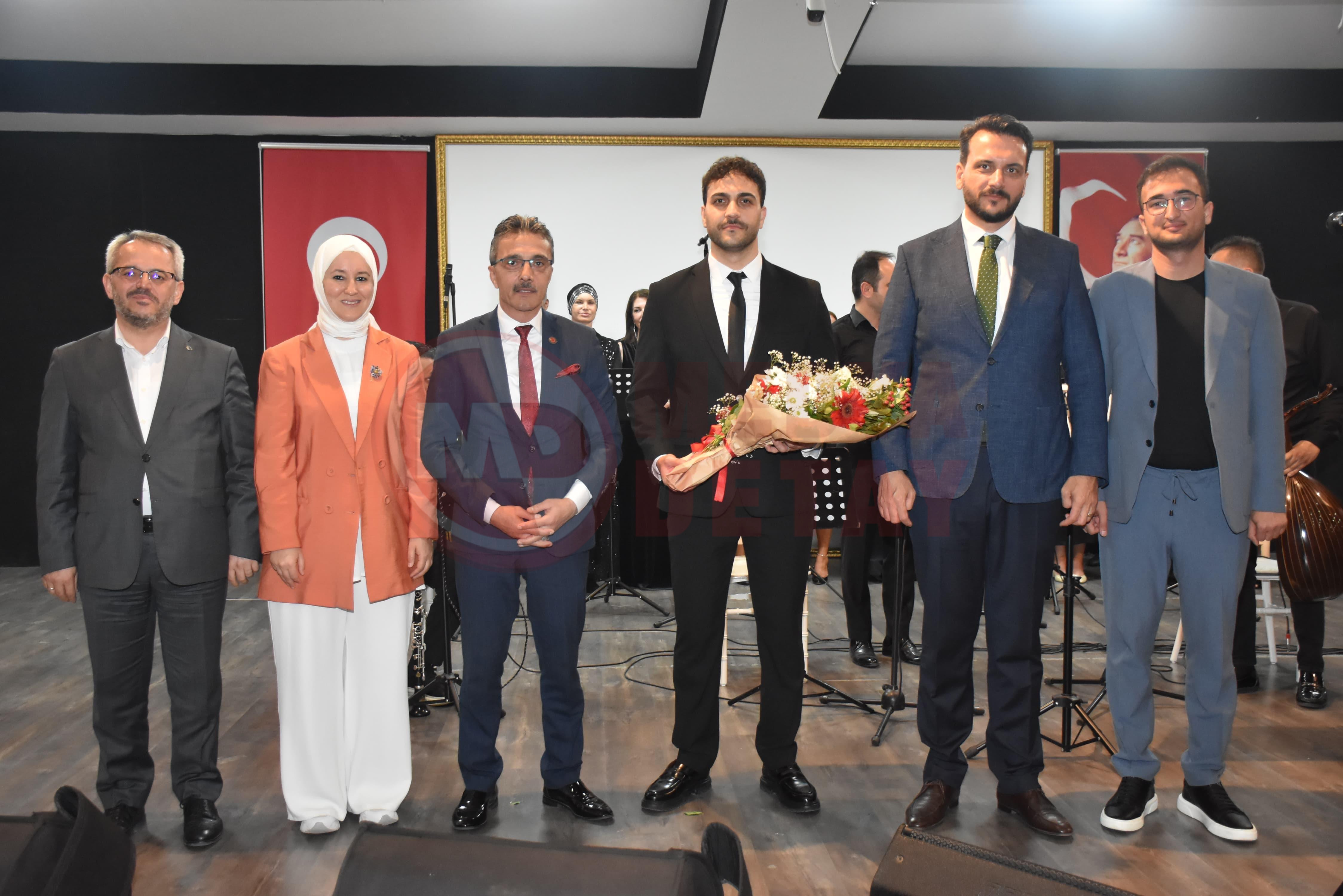 Erenler’de 1. Türk Müzi̇ği̇ Festi̇vali̇ Coşku İçeri̇si̇nde Gerçekleşti̇ (4)