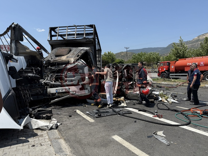 Karsi Seride Gecen Tir Dehset Sacti (2)