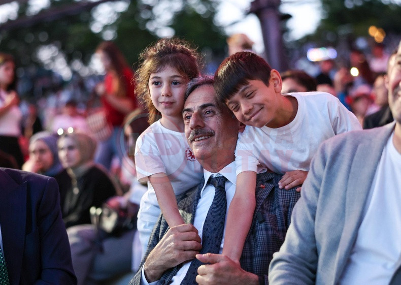 Konser Ve Sahne Sovlari Gorsel Solene Donustu (7)