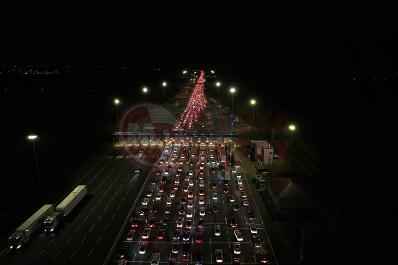 Otoyolda Trafik Durdu5