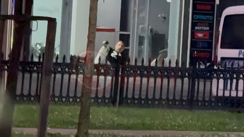 Polisin Bacagindan Vurdugu Sahis Silahla Direniyor (5)