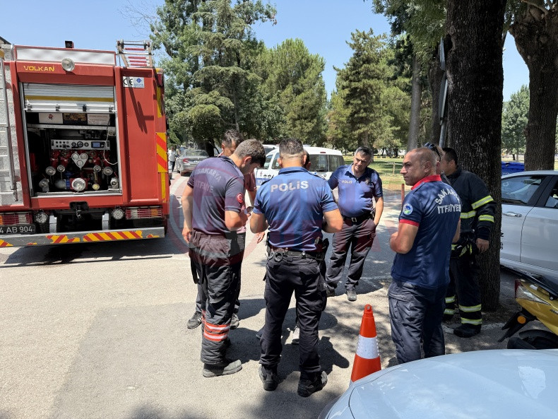 Benzin Dokup Kendini Yakmaya Calisti (1)