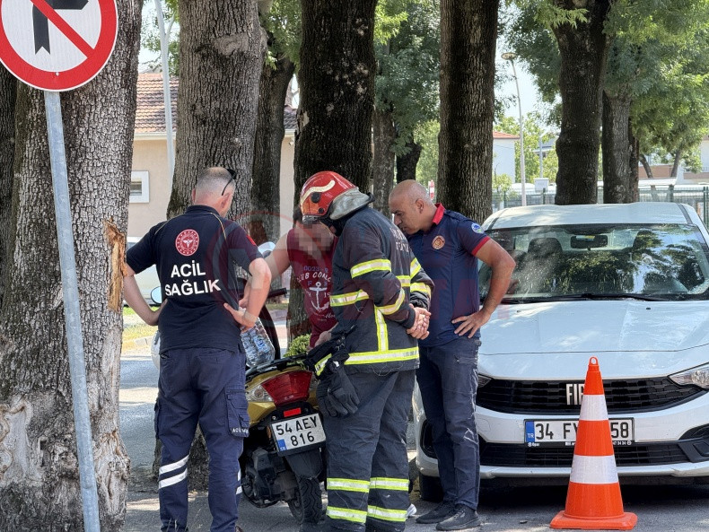 Benzin Dokup Kendini Yakmaya Calisti (4)
