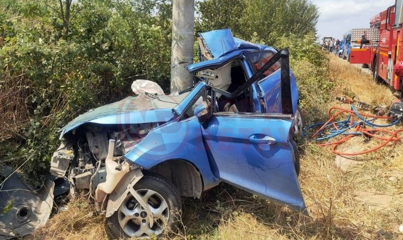 Iki Kardes Kazada Hayatini Kaybetti (2)