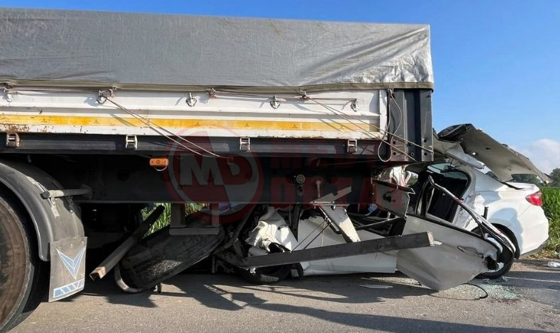 Otomobil Tira Ok Gibi Saplandi (3)-1