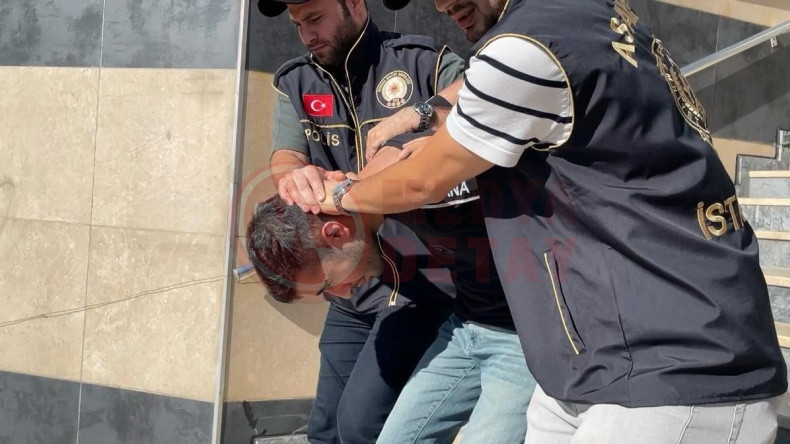 Annesini Oldurdu (2)