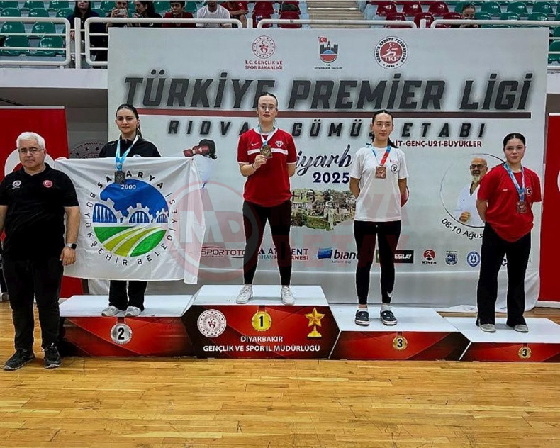 Buyksehirli Sporcular Diyarbakirda Kursuye Cikti (1)