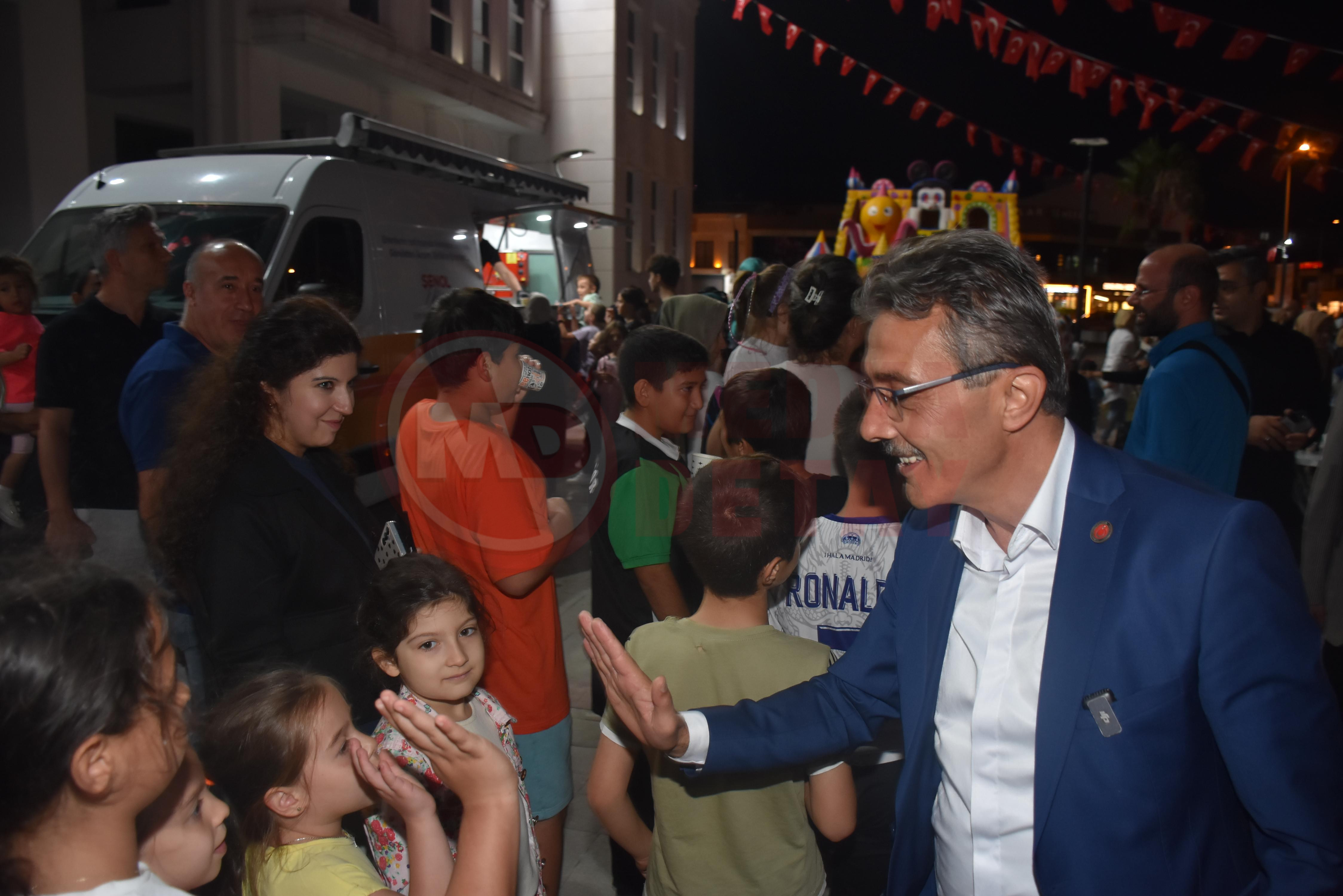 Erenler De ‘Mahallemde Şenli̇k Var’ Hiz Kesmi̇yor (6)