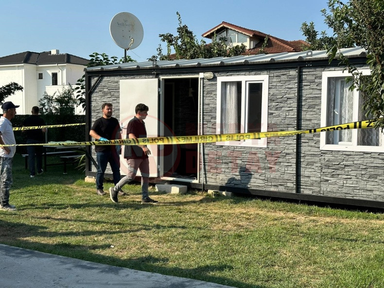 Evinde Basindan Vurulmus Halde Bulundu (2)