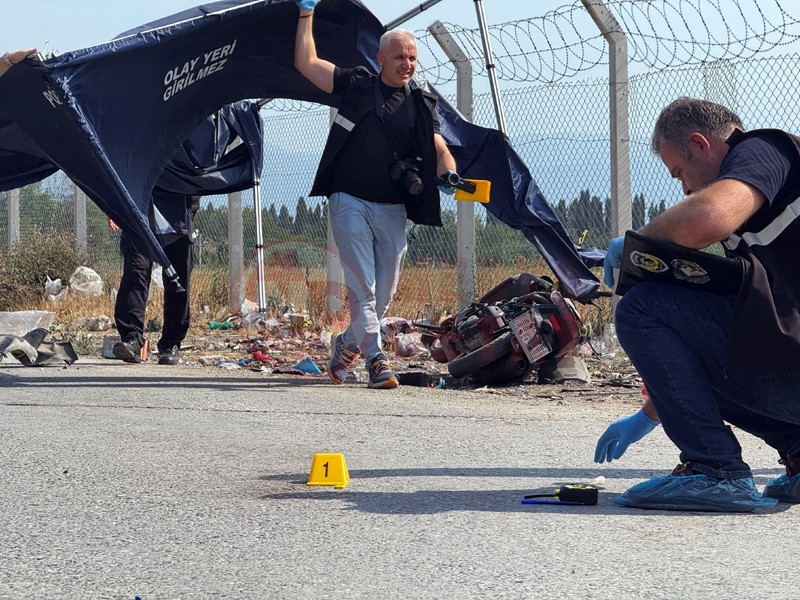 Kaza Yapan Aractan Cikanlar5