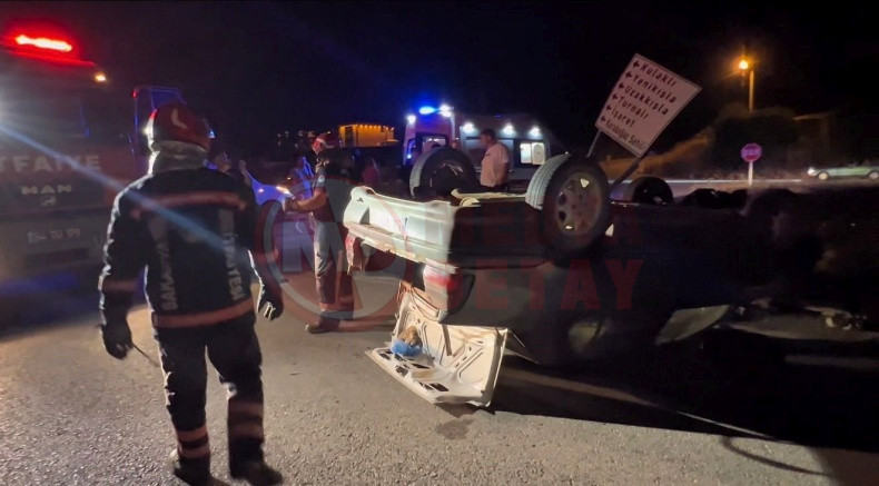 Takla Atan Otomobilde Sikisti (2)