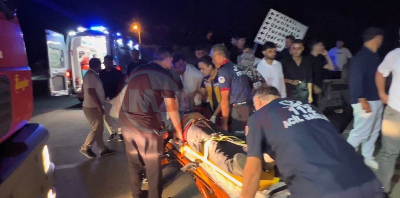 Takla Atan Otomobilde Sikisti (3)