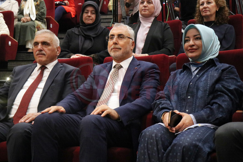 Bakan Vedat Isikhan3