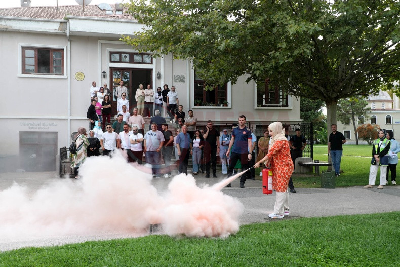 Buyuksehir Yangin Mudahale Egitimi (2)