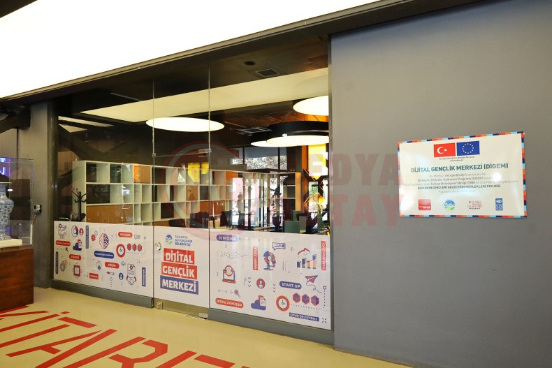 Dijital Genclik Merkezi (2)