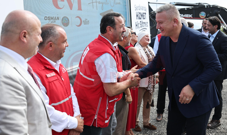 Serdivan Da Ogrenci Evi Nin Temel Atma Toreni Gerceklestirildi (1)