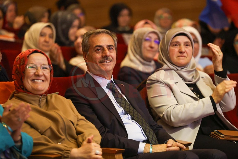 Ak Parti İl Kadin Kollari Danisma Meclisi Toplantisi (3)