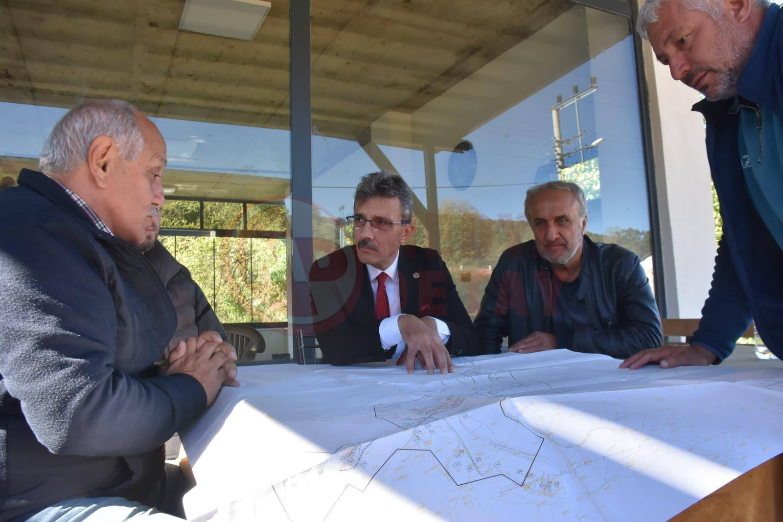 Başkan Şenol Di̇nç, Deği̇rmendere’de Doğalgaz Çalişmalarini İnceledi̇ (1)