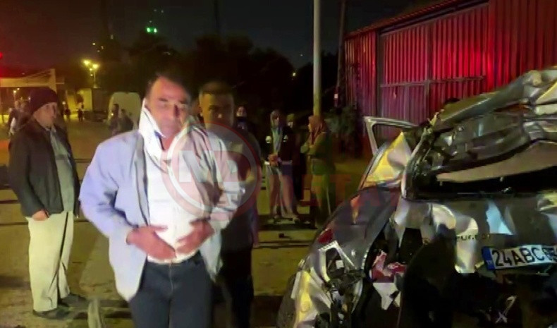 Bu Arabadan Sag Cikti (3)