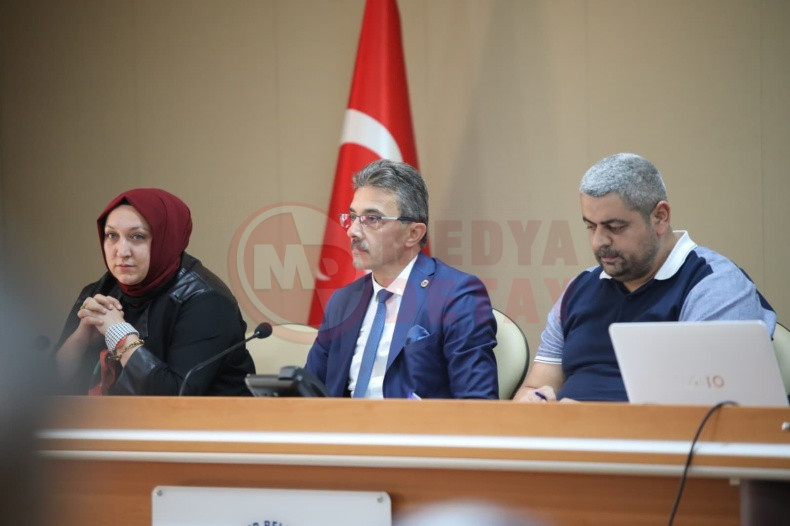 Erenler Belediye Meclisi Yapildi (1)