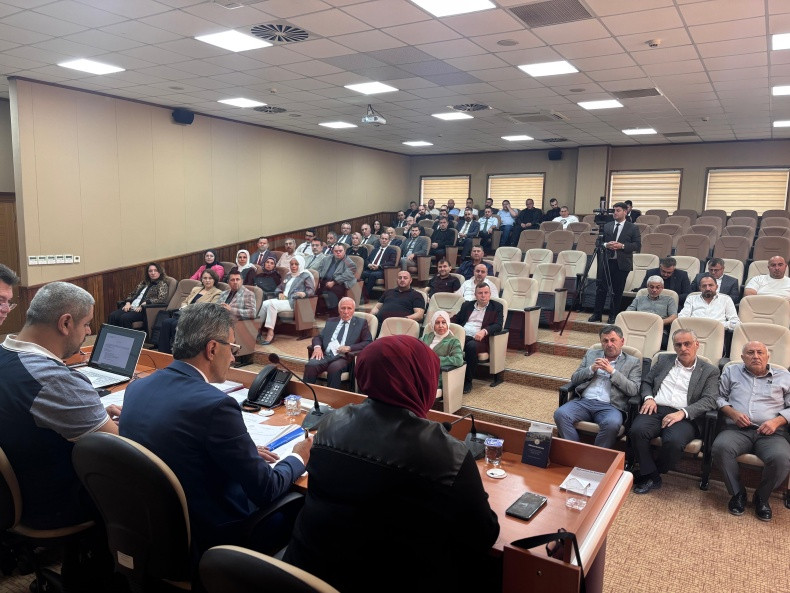 Erenler Belediye Meclisi Yapildi (4)