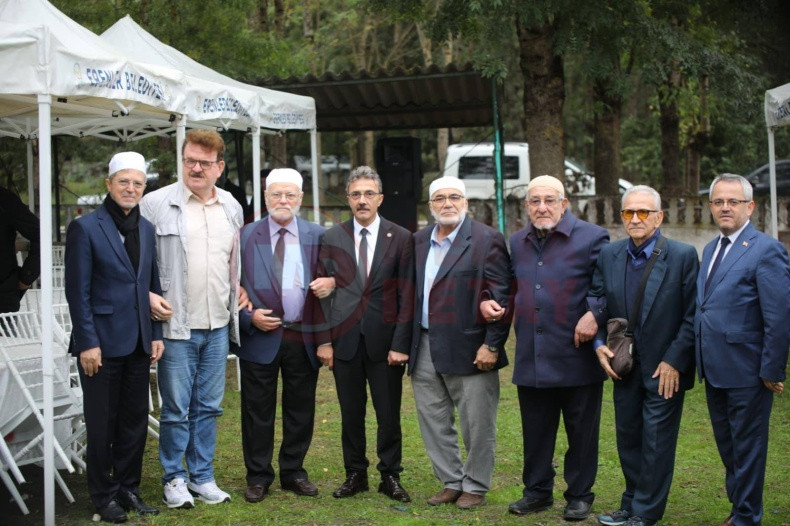 Hafiz Hasan Hoca Dualarla Anildi (3)