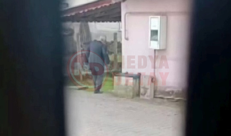 Komsusunun Evine Zarar Verdi (1)