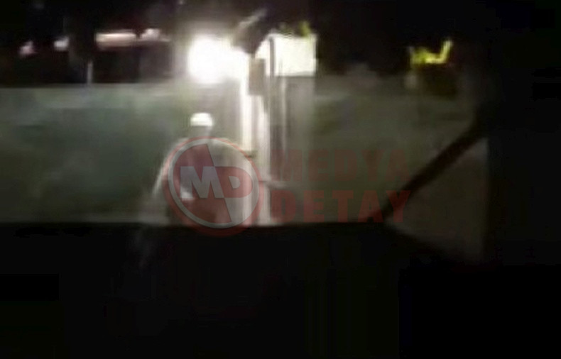 Komsusunun Evine Zarar Verdi (2)