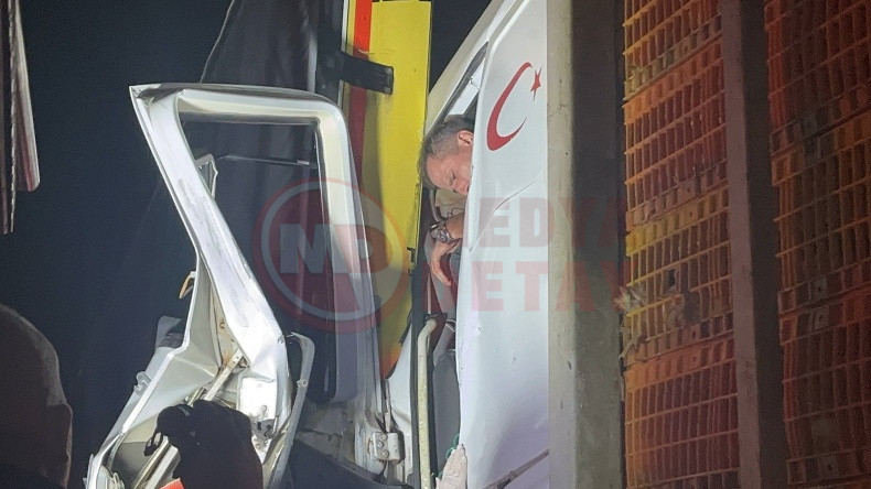 Sakarya Iki Tir Carpisti (1)