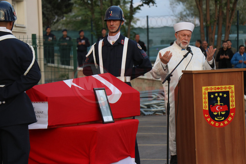 Sehit Jandarmalar Icin Toren3