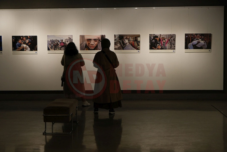 Tanik Sergisi Acildi (2)