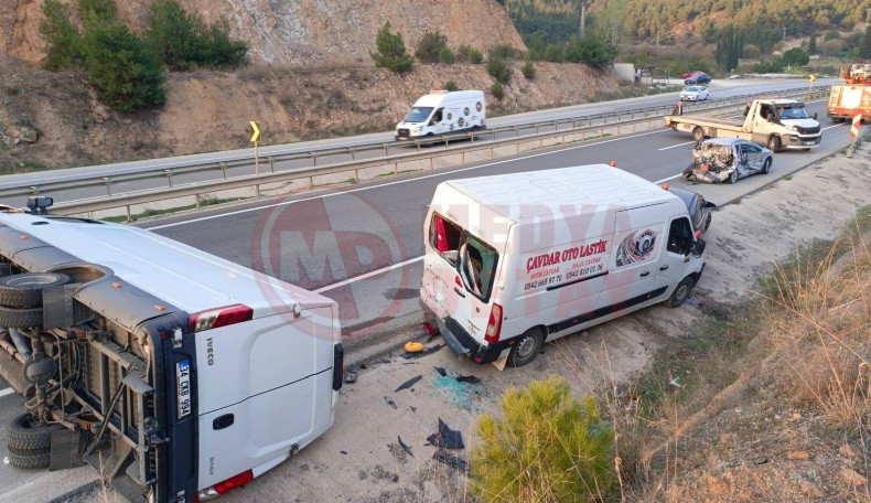 Bilecik Sakarya Karayolu Zincirleme Kaza (3)