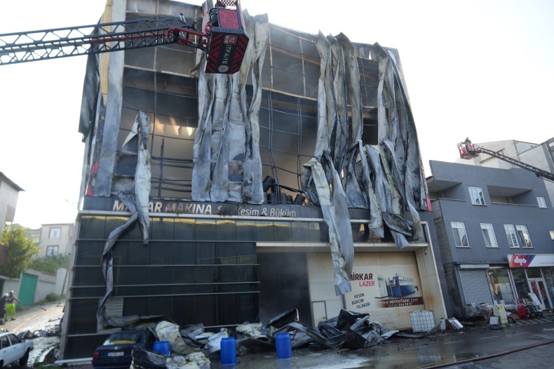 Dilovasi Yangin Faciasi Cenaze (6)