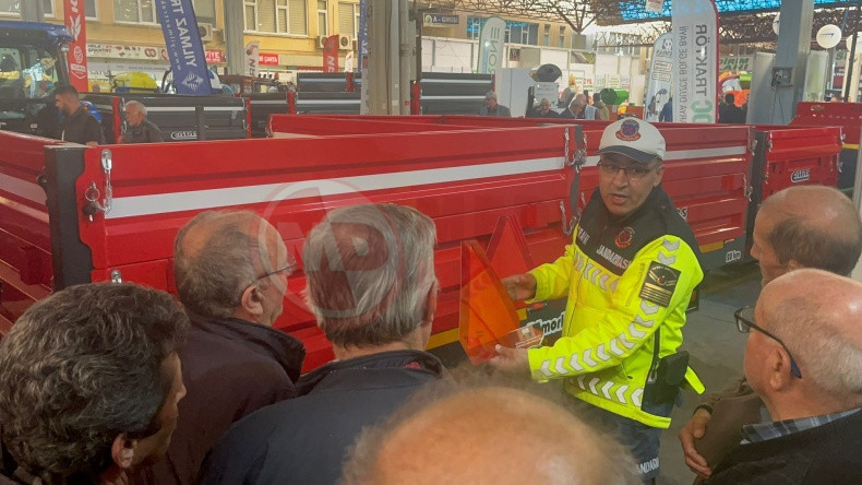 Jandarma Tarim Fuari Ciftci Uyari (1)