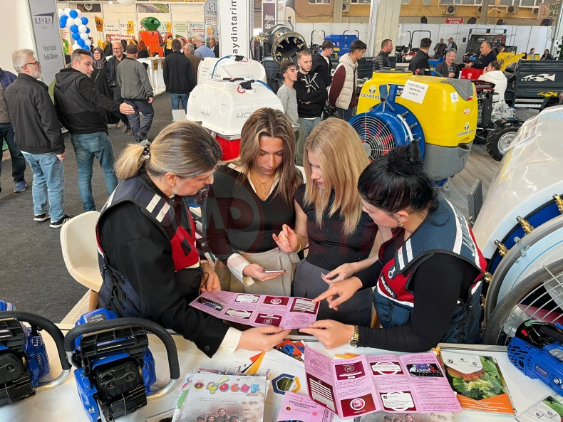 Jandarma Tarim Fuari Ciftci Uyari (3)