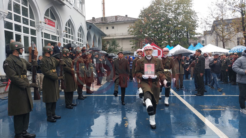 Kibris Gazisi Cenaze2