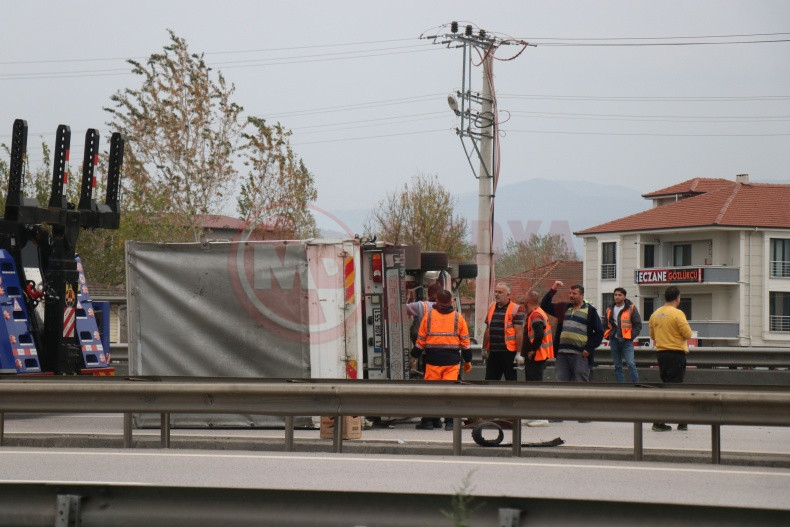 Kilometrelerce Arac Kuyrugu Olustu (4)