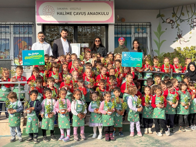 Minik Eller Umudu Ekti (2)