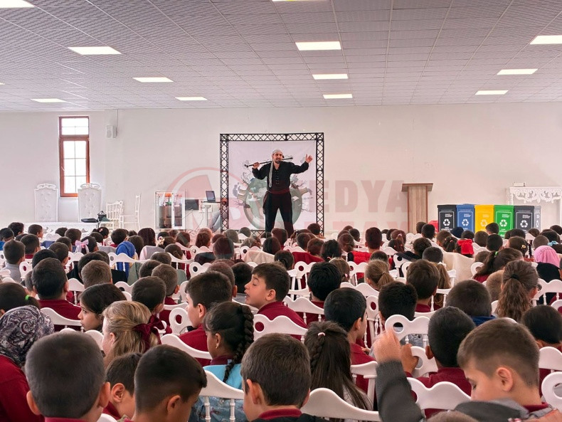 Miniklere Eglenceli Bulusma (1)