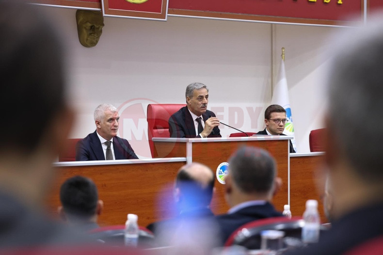 Sakarya Buyuksehir Meclis Toplantisi (4)